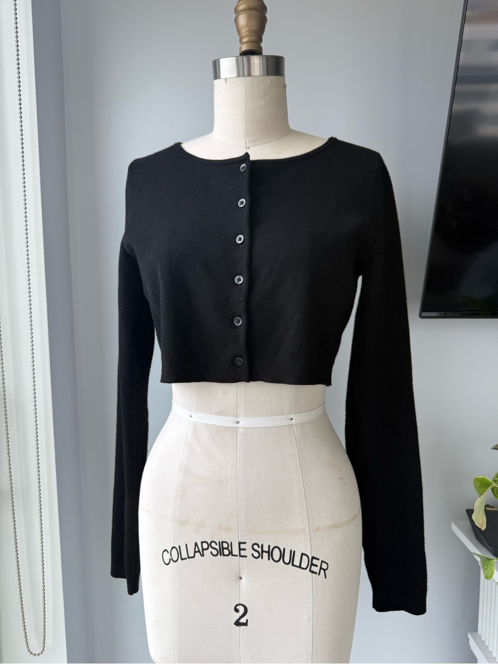 Aritzia Sunday Best Black Cropped Button Cardigan